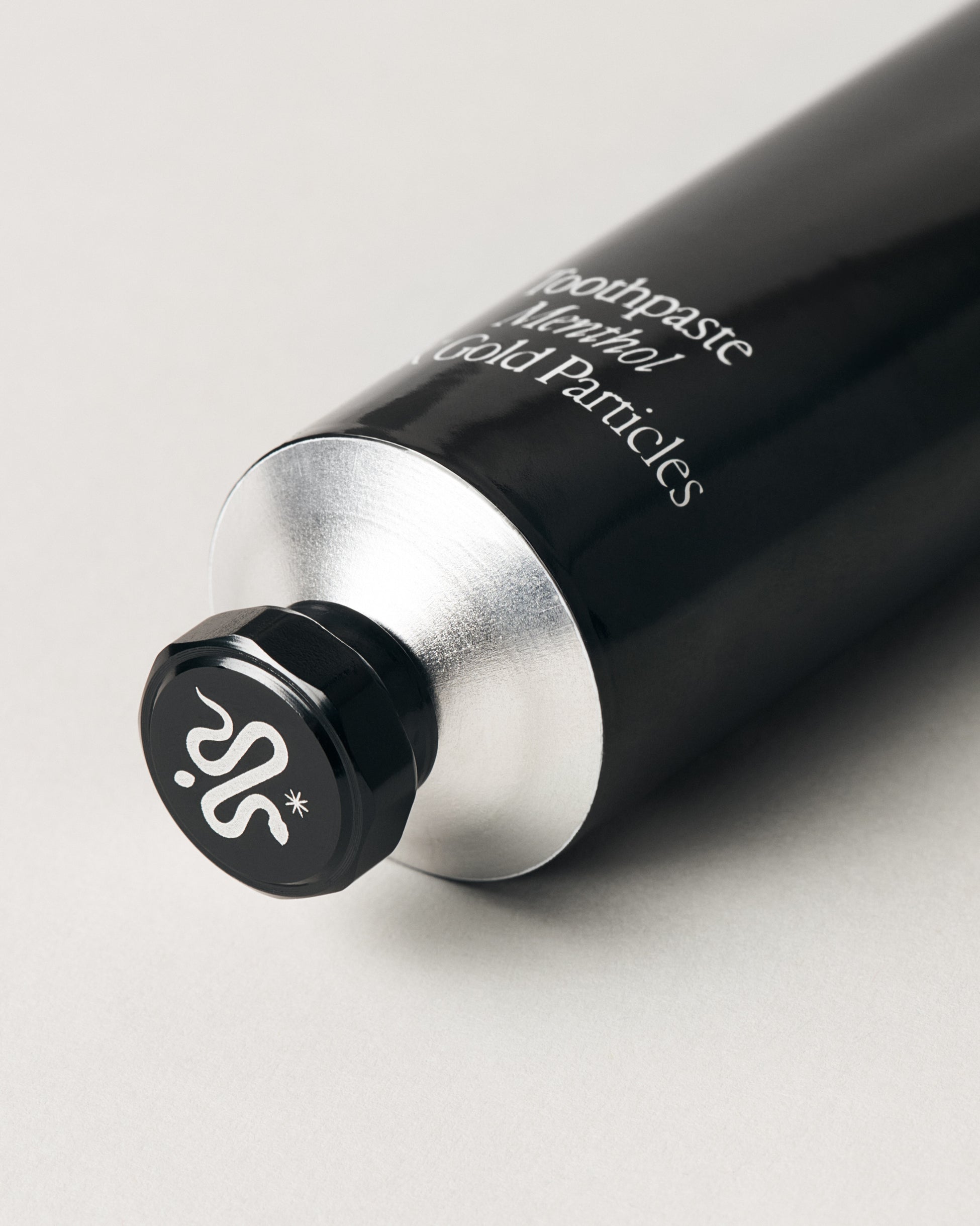 TOOTHPASTE SILVER – AUREZZI